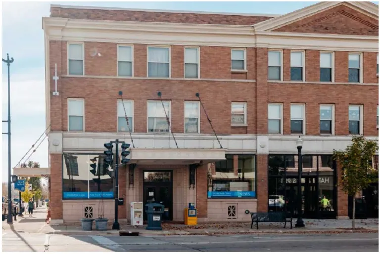 444 E. Grand Ave. location