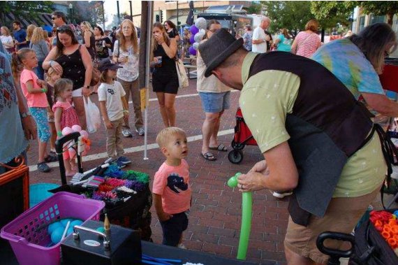 Downtown Beloit Association’s Street Dance Brings Fashion, Music to Block