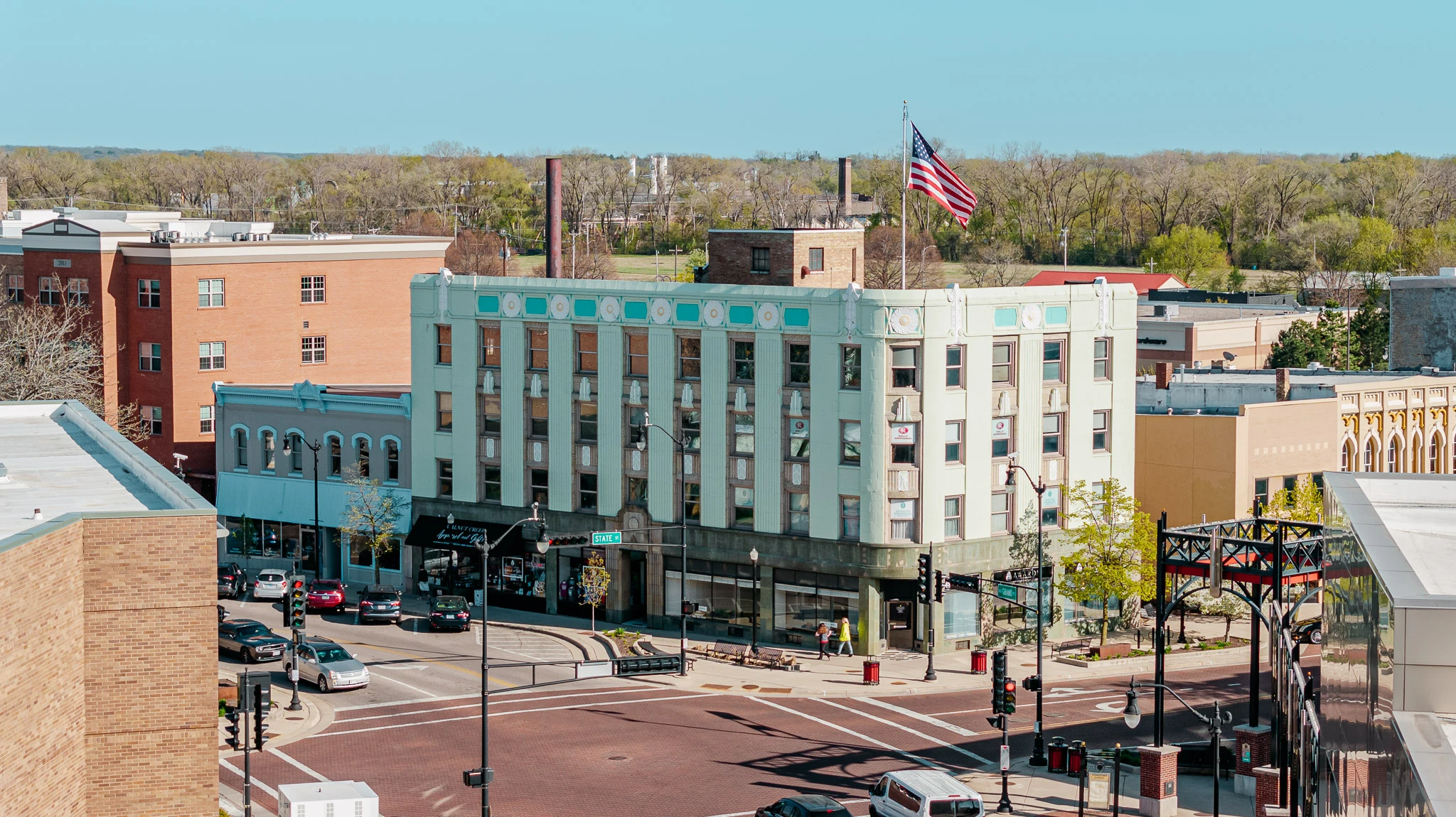 400 E. Grand Ave. location